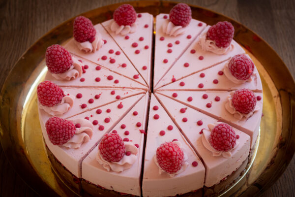 Special order cake with ice cream flavours selected by you