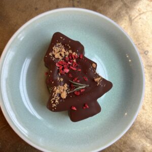 Oreo ja mansikka-vadelma jäätelökakku (kopeeri) (kopeeri)